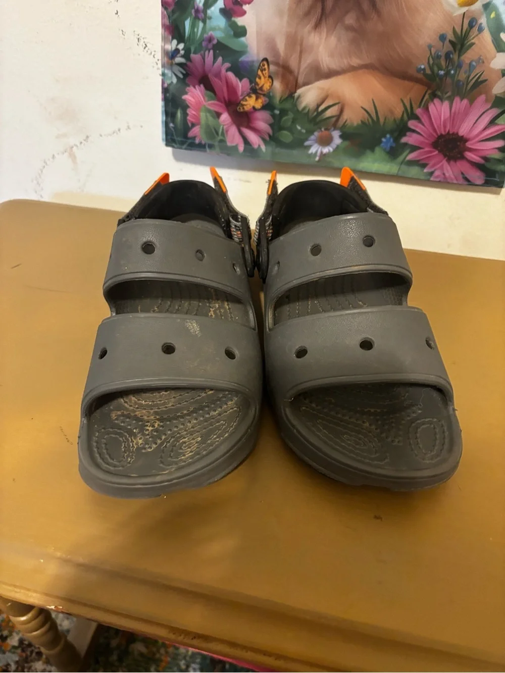 CROCS Men's Gray Dual-Strap Boat Sandals with Orange Accents men’s 4/women 6